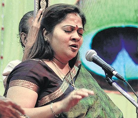 வானவில் பெண்கள்: என் இசைக்குக் காரணம் அப்பா