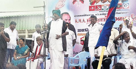 ம.ந.கூட்டணி 150 இடங்களை கைப்பற்றும்: கொட்டும் மழையில் வைகோ பிரச்சாரம்