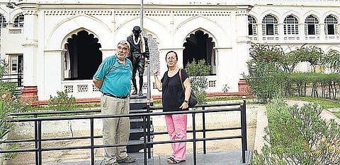 சட்டப்பேரவை தேர்தலால் வெளிநாட்டினர் வருகை குறைவு: சுற்றுலாத் தலங்களில் மக்கள் வாழ்வாதாரம் பாதிப்பு