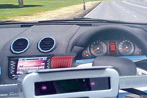 டிரைவர் கண் அயர்ந்தால் காட்டிக் கொடுக்கும் கருவி!