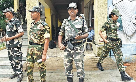 வாக்கு எண்ணும் மையங்களில் பாதுகாப்பு ஏற்பாடுகள்: காவல்துறை அதிகாரிகள் ஆய்வு