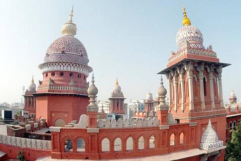 ரூ.570 கோடி குறித்த உண்மை தெரியும் வரை தமிழக தேர்தல் முடிவுகளை வெளியிடக் கூடாது: உயர் நீதிமன்றத்தில் டிராஃபிக் ராமசாமி வழக்கு