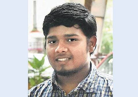 ஆட்டோமொபைல் இன்ஜினீயர் ஆவதே லட்சியம்: மலையாள மொழி பாடத்தில் 3-வது இடம் பிடித்த மாணவர்