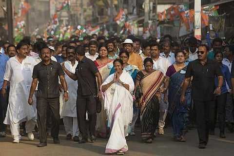 மக்களின் புன்னகையே என் புன்னகை: மம்தா பானர்ஜி