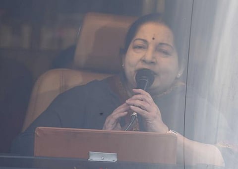 39 ஆயிரம் வாக்கு வித்தியாசத்தில் ஆர்.கே.நகர் தொகுதியில் ஜெயலலிதா வெற்றி