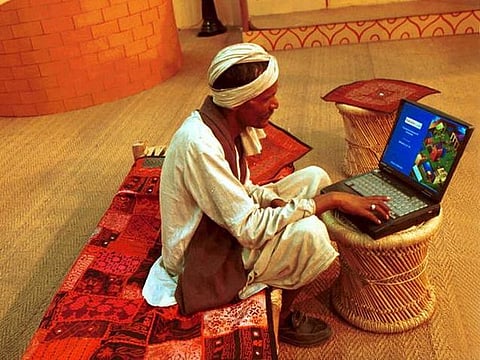 மனிதவள மேம்பாட்டுத் துறை சார்பில் பன்மொழி அறிவுசார் இணையதளம் தொடக்கம்