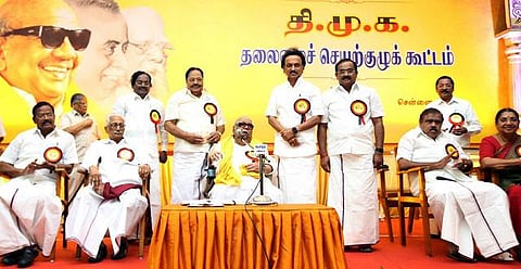 நம்மை நாமே திருத்திக்கொள்ள வேண்டும்: திமுக செயற்குழுவில் கருணாநிதி பேச்சு