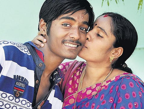 படிப்பில் மட்டுமே கவனம் செலுத்தியதால் எஸ்எஸ்எல்சி தேர்வில் முதலிடம்: விருதுநகர் மாணவர் சி.ஏ படிக்க விருப்பம்