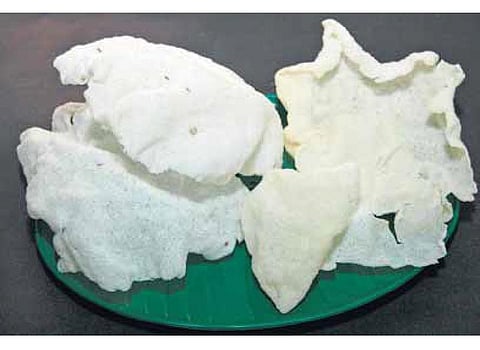 வற்றலைப் பொரிக்கலாம் ஊறுகாயைச் சுவைக்கலாம்!