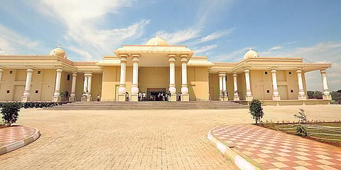 மதுரை உலகத் தமிழ்ச் சங்கத்தில் தூசி படிந்துள்ள 10 ஆயிரம் நூல்கள்: திறப்புவிழாவுக்குப் பிறகு செயல்படாத அவலம்