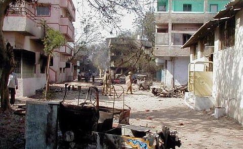 குஜராத் கலவரத்தின்போது நடந்த குல்பர்க் சொசைட்டி படுகொலை வழக்கில் 24 பேர் குற்றவாளிகள்; 36 பேர் விடுவிப்பு