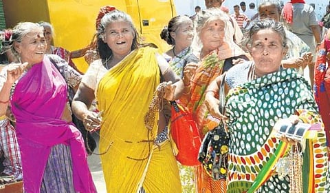 ஆமை வேகத்தில் பழங்குடி நலன்