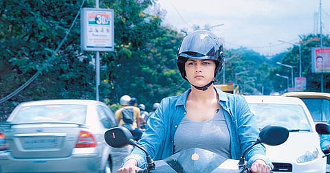 திரைப் பார்வை: விதிகளை மீறும் அனைவருக்கும்... - யூ டர்ன் (கன்னடம்