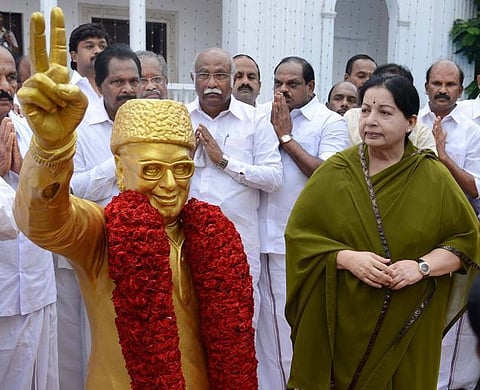 நாடாளுமன்றத்தில் 3-வது பெரிய கட்சி அதிமுக: முதல்முறையாக தமிழக கட்சி சாதனை