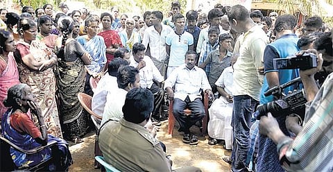 திருவாரூர் அருகே ஓஎன்ஜிசி நிறுவனம் ஆழ்குழாய் பதிக்க பொதுமக்கள் எதிர்ப்பு