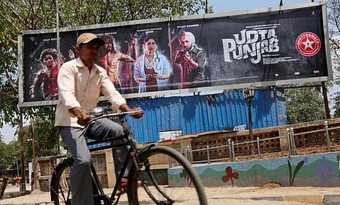 ஒரே வெட்டுடன் வெளியாகிறது ‘உட்தா பஞ்சாப்’: தணிக்கை வாரியத்துக்கு நீதிமன்றம் அறிவுரை