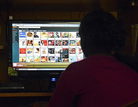 240 இணையதளங்களுக்கு தடை: மத்திய அரசு உத்தரவு