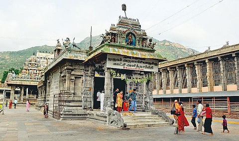 சந்தத் தமிழ் பொழியும் திருப்புகழ்