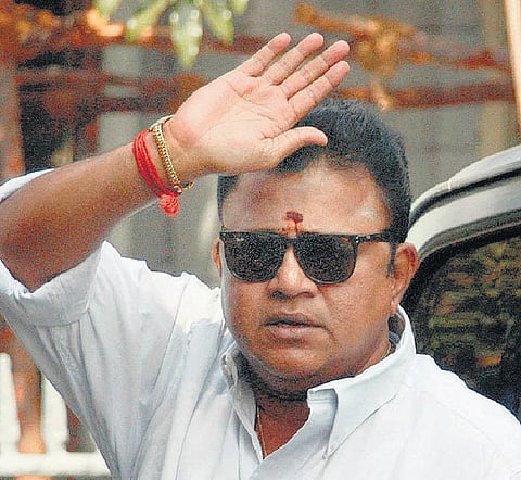 மாயப் பெட்டி: இவரே உதாரணம்!