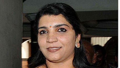 சோலார் பேனல் மோசடி வழக்கு: விசாரணைக்கு தொடர்ந்து வராத சரிதா நாயருக்கு கைது வாரன்ட்