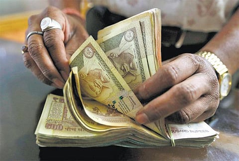 அதிக பணக்காரர்கள் பட்டியலில் இந்தியாவுக்கு 12 வது இடம்