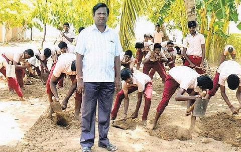 உள்ளம் கவர் கந்தன்