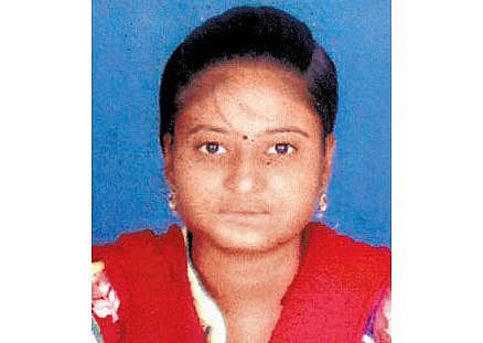 சுவாதி சம்பவம் போல தெலங்கானாவில் பயங்கரம்: காதலிக்க மறுத்த இளம்பெண் கொலை - கொலையாளி கைது