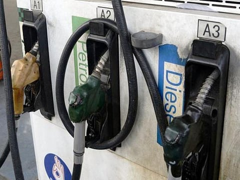 பெட்ரோல், டீசல் விலை வரலாறு காணாத அளவில் அதிகரிக்க வாய்ப்பு: ராமதாஸ் கவலை