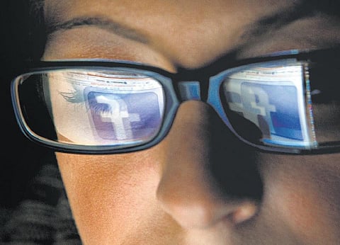 நம் ஃபேஸ்புக் பதிவுகள் யாருக்குச் சொந்தம்?