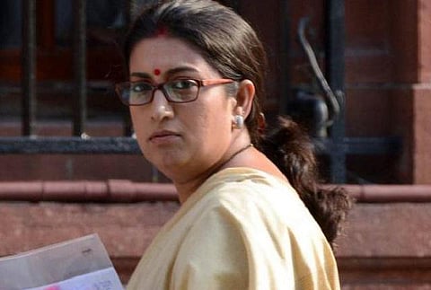 மத்திய அமைச்சர்கள் இலாகா மாற்றம்: ஸ்மிருதி இரானிக்கு புதிய துறை