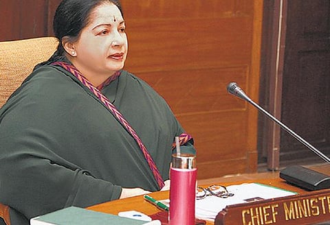 ஜெயலலிதா தலைமையில் பட்ஜெட் குறித்து ஆலோசனை: ஒரு மணி நேரம் நடந்தது