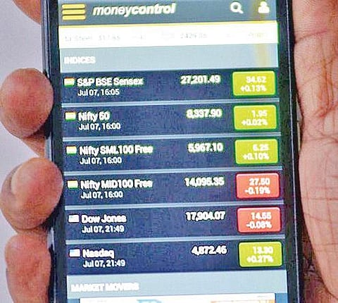 மொபைல் மூலமான பங்கு வர்த்தகம் 2 மடங்கு உயர்வு
