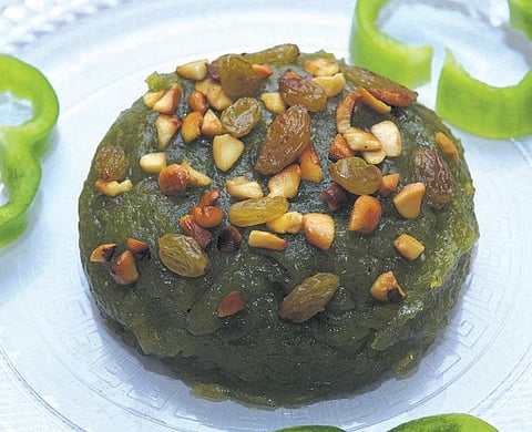 குறைவில்லாச் சுவையில் குடைமிளகாய் அல்வா!