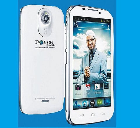 மத போதகர் ஜாகிர் நாயக்கின் ‘பீஸ் மொபைல் போன்’களுக்கு தடை விதித்தது வங்கதேச அரசு