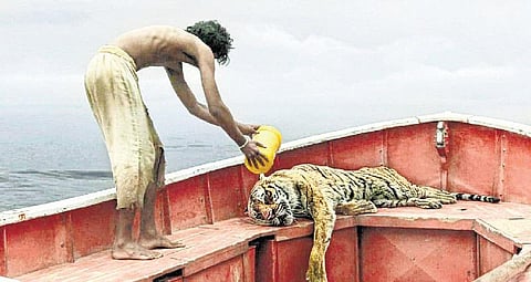 மாயப் பெட்டி: ஆன்மிகக் காவியம்