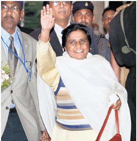 அவதூறு வழக்குகளின் அரசியல்: லாபம் யாருக்கு?