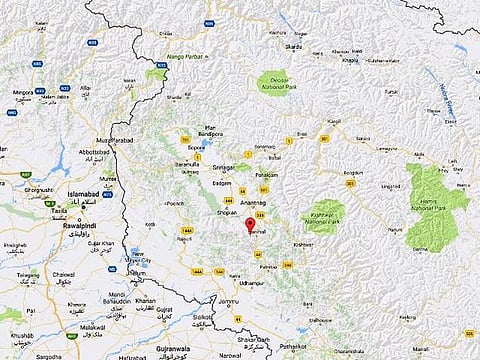 காஷ்மீரில் ஊடுருவல் முறியடிப்பு: 2 தீவிரவாதிகள் சுட்டுக்கொலை; படையினர் இருவர் வீரமரணம்