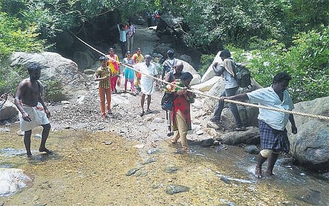 சதுரகிரி கோயிலில் ஒரே நாளில் 8 ஆயிரம் பக்தர்கள் தரிசனம்