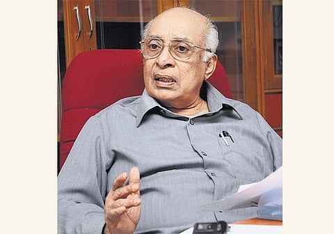 கேரள மக்கள் பயப்பட தேவையில்லை: முல்லை பெரியாறு அணை பலமாக உள்ளது - உச்ச நீதிமன்ற ஓய்வுபெற்ற நீதிபதி தாமஸ் தகவல்