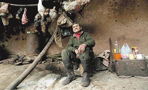 உலக மசலா: நவீன குகை மனிதன்!