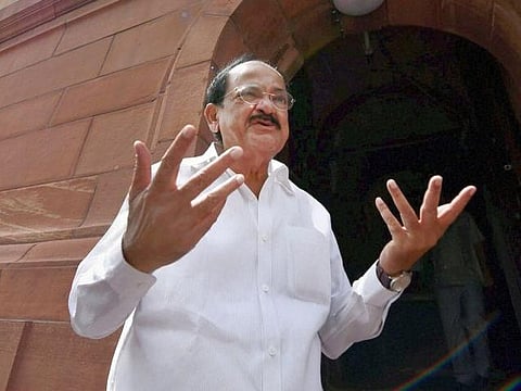 பசுப்பாதுகாப்பு என்ற பெயரில் தலித்துகளுக்கு எதிரான வன்முறைகளை ஏற்க முடியாது: வெங்கைய நாயுடு