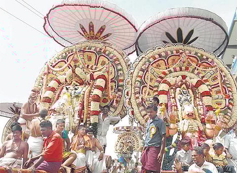 வேதகிரீஸ்வரர் கோயில் புஷ்கர மேளா திருவிழா: திருக்கழுக்குன்றத்தில் கோலாகலம் - லட்சக்கணக்கான பக்தர்கள் குவிந்தனர்