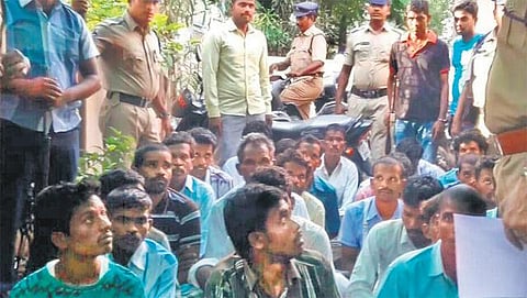 செம்மரம் கடத்தியதாக 32 தமிழர்கள் திருப்பதியில் கைது