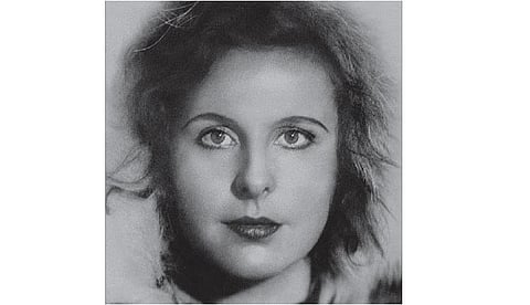 வானவில் பெண்கள் : மறக்கடிக்கப்பட்ட சாதனை மனுஷி!