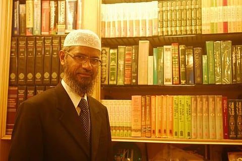 ஜாகிர் நாயக் நடவடிக்கைகள் நாட்டு நலனுக்கு எதிரானவை: மத்திய அமைச்சர் நக்வி பேட்டி