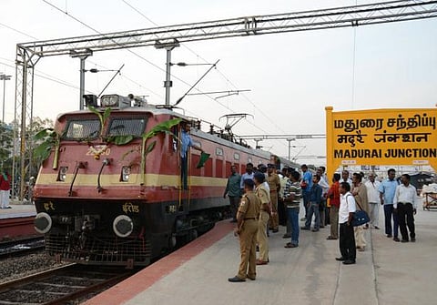 பாண்டியன் விரைவு ரயிலில் புதிய நவீன பெட்டிகள்