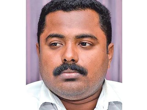 பெண் எஸ்ஐ புகார் எதிரொலி: விஷ்ணுபிரியா வழக்கில் விசாரிக்கப்பட்ட வழக்கறிஞர் கைது