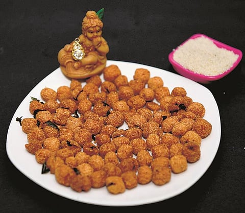 சிறுதானிய சீடை