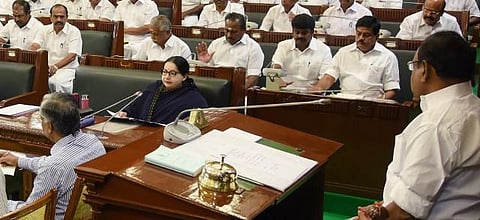 சூரிய சக்தி மோட்டார் பம்பு செட்டுகளுக்கு 80% மானியம்: வேளாண் துறையில் ஜெயலலிதா புதிய அறிவிப்புகள்