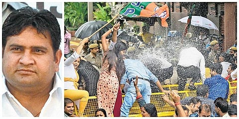 பெண் விவகாரத்தில் பதவி நீக்கப்பட்ட அமைச்சரை ஆம்ஆத்மியில் இருந்து நீக்க பாஜக போராட்டம்